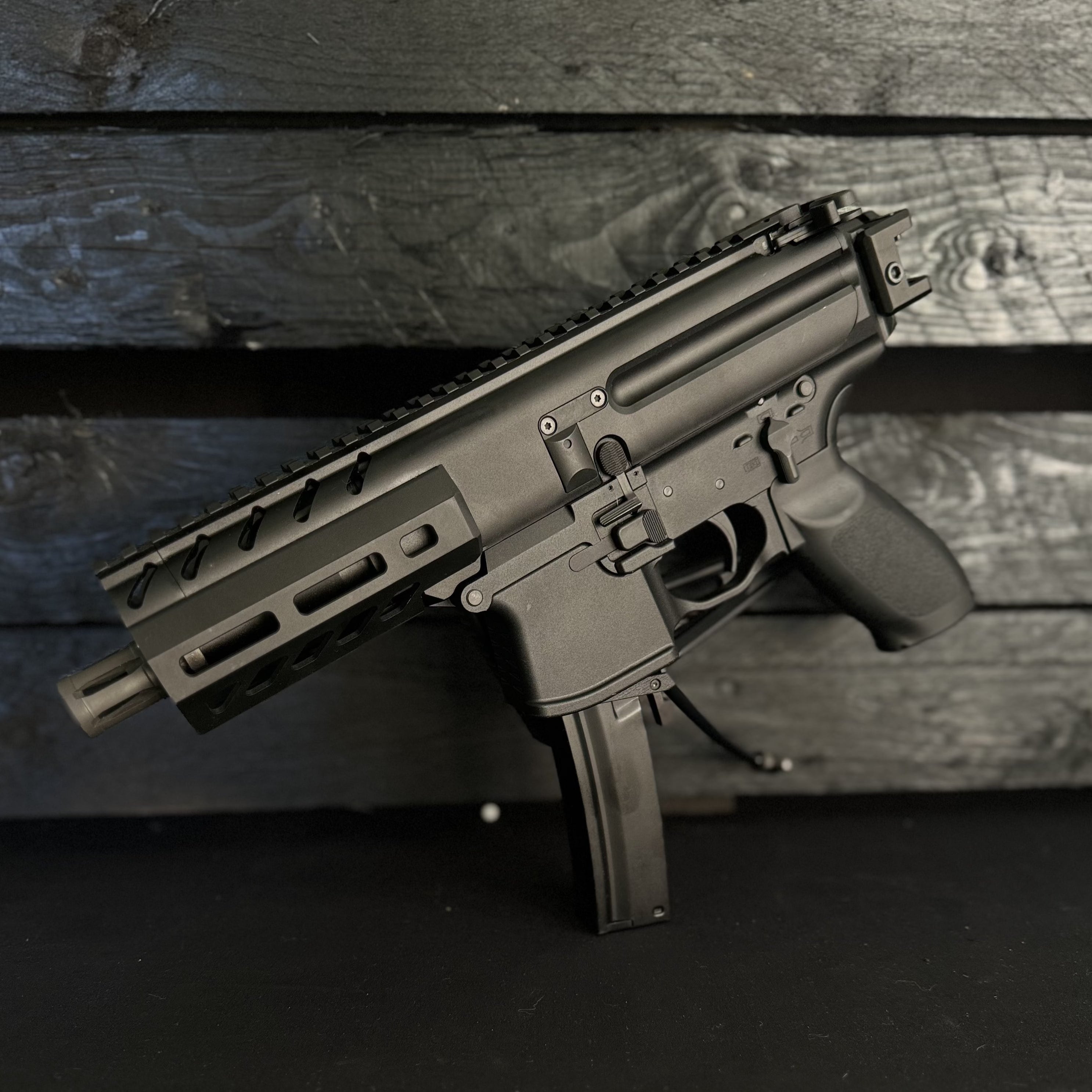 Photo of AIRTAC APFG/VFC MPX to MP5 Compact HPA Adapter in RIF with MP5 magazine