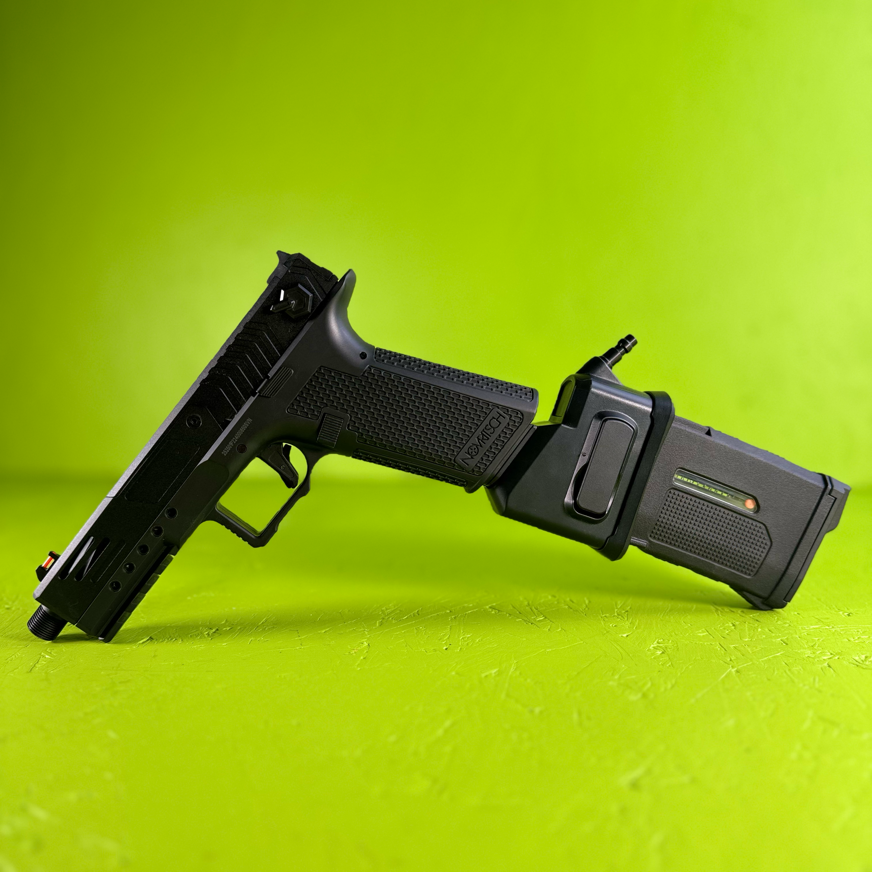 AIRTAC GLK/AAP M4 Injection Moulded HPA Adapter in RIF with magazine
