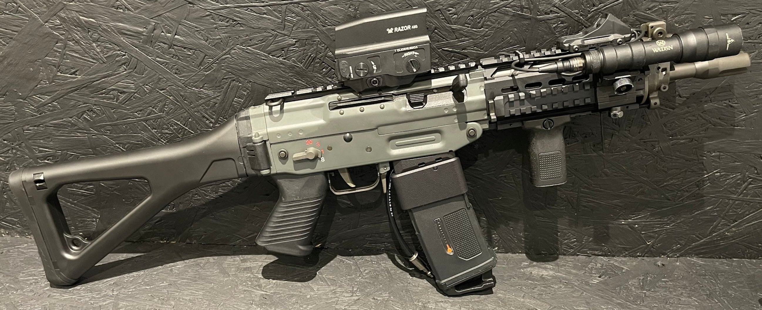 GHK SIG 553