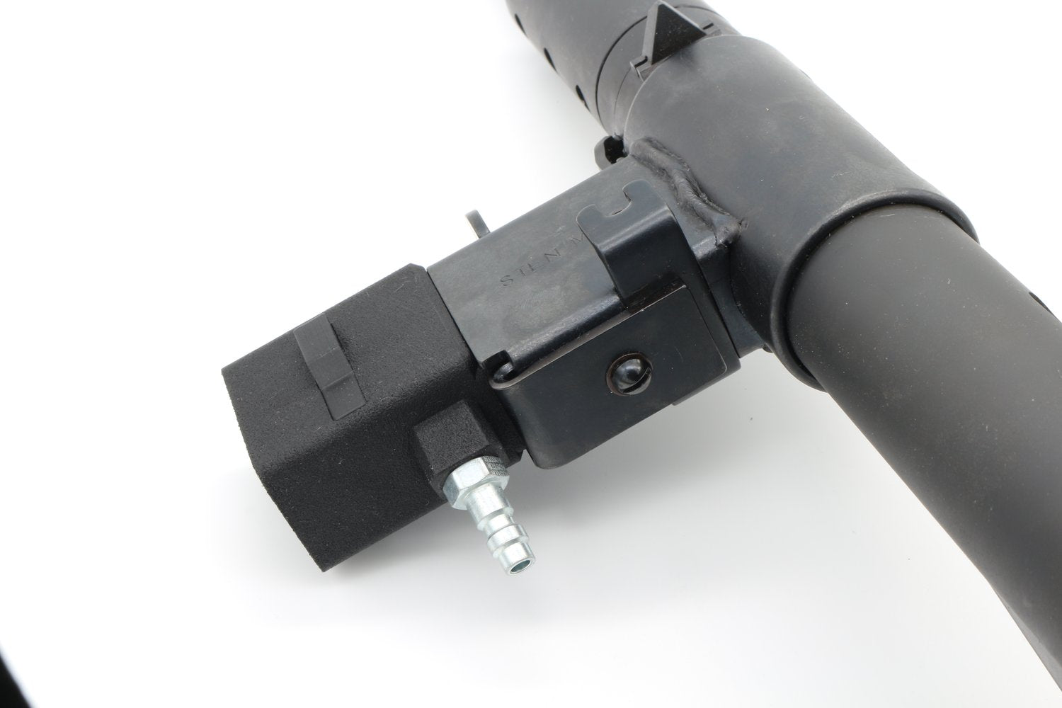 Close up photo of AIRTAC NorthEast Airsoft GBB Sten to MP5 HPA Adapter in RIF